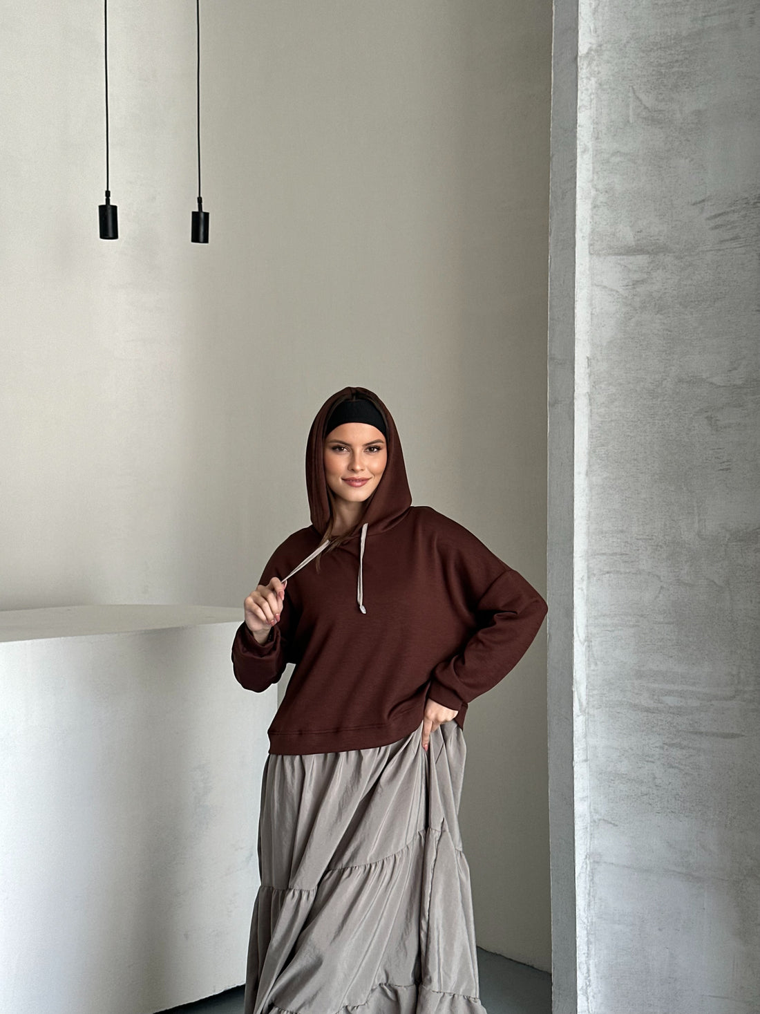 Robe Longue Bicolore a capuche – Style Décontracté & Élégant - Fenomen Paris