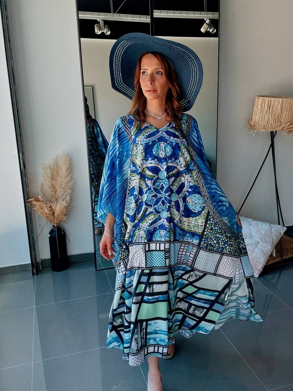 Robe longue ample imprimée – Style artistique et estival - Fenomen Paris