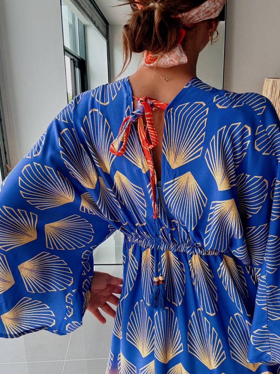 Robe Longue Fluide Dégradé Bleur & Rouge Imprimé Coquillage – Coupe Bohème - Fenomen Paris