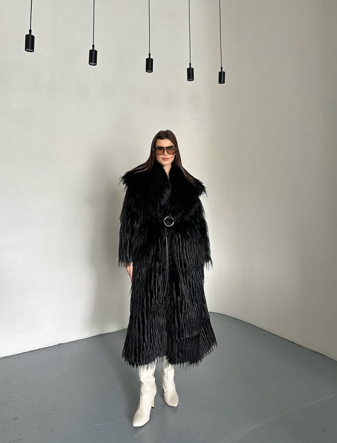 Manteau Long en Fausse Fourrure –Oversize Noir