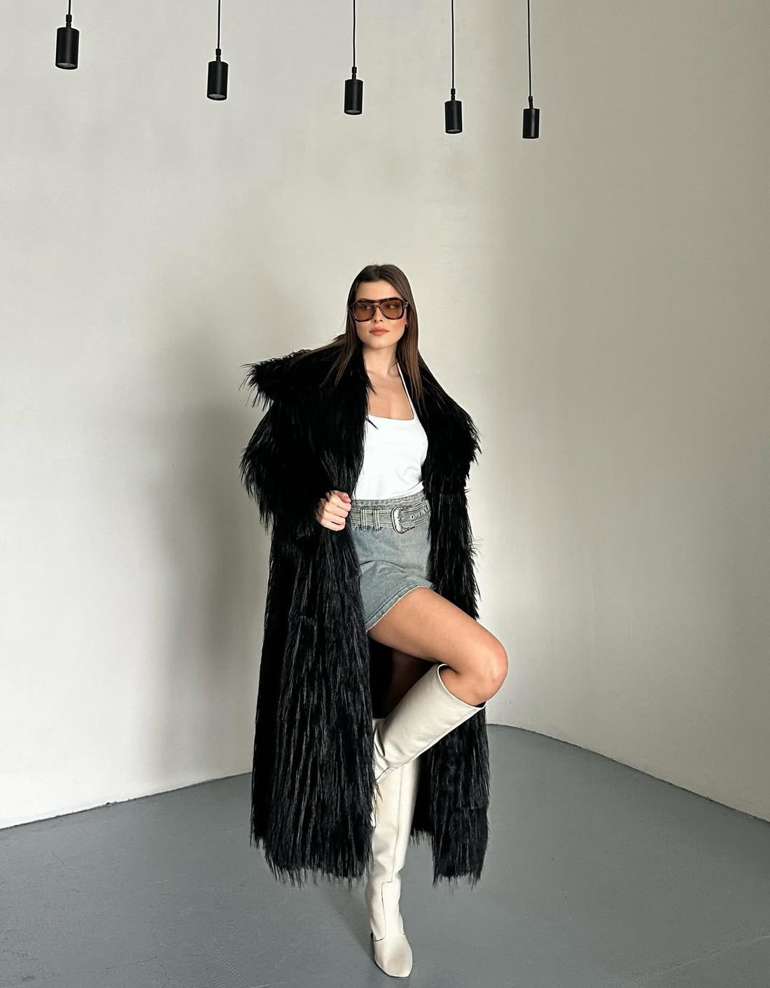 Manteau Long en Fausse Fourrure –Oversize Noir