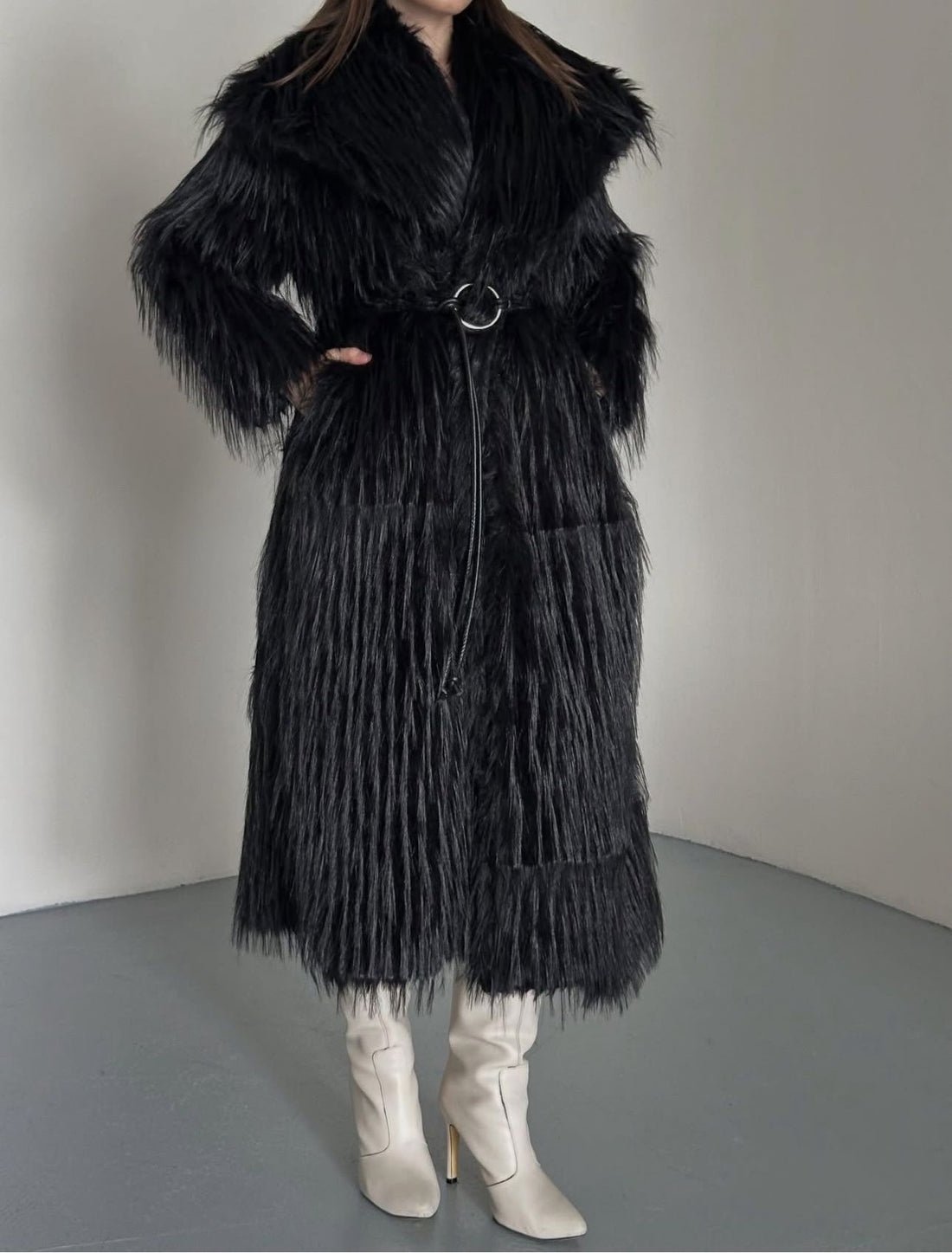 Manteau Long en Fausse Fourrure –Oversize Noir