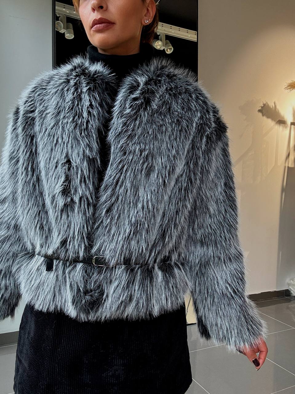 Manteau Fausse Fourrure Avec Ceinture - Poches - Fenomen Paris