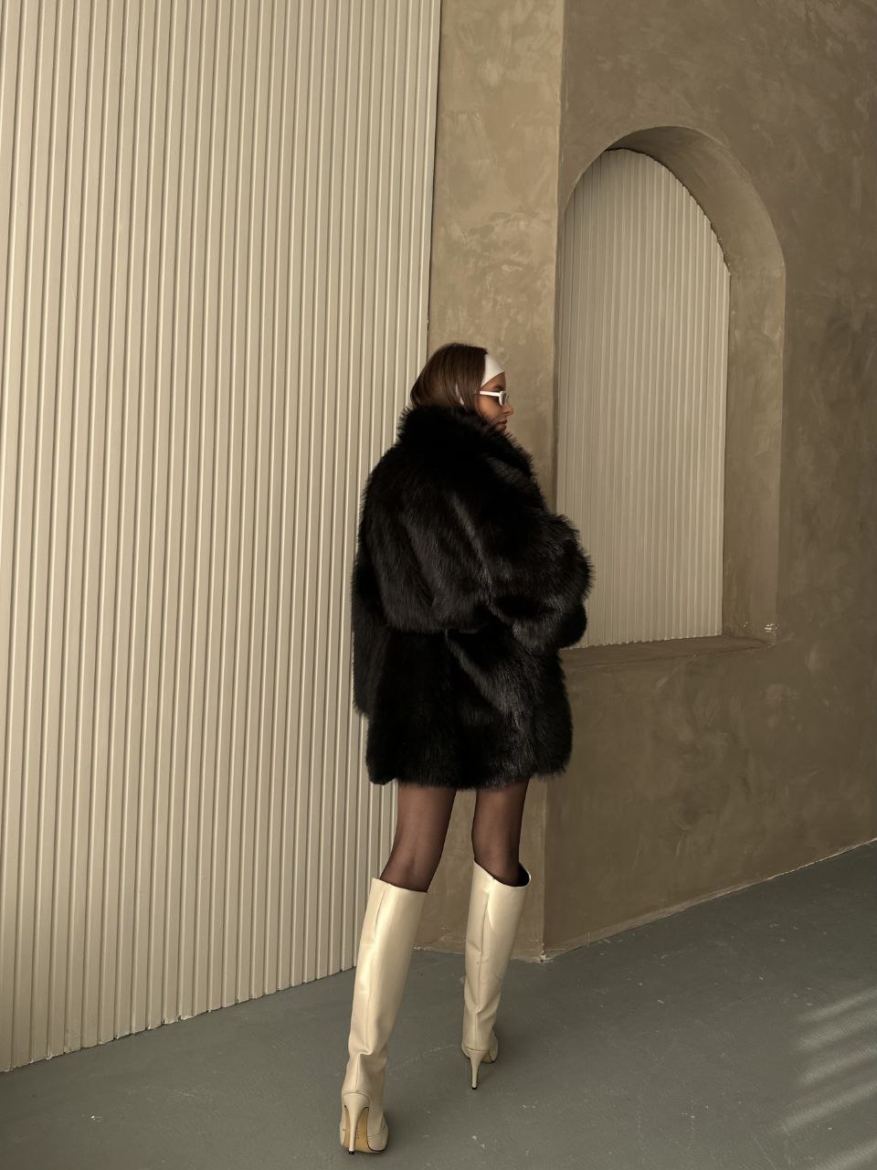 Manteau Fausse Fourrure  –  Intense & Volume Oversize Noir