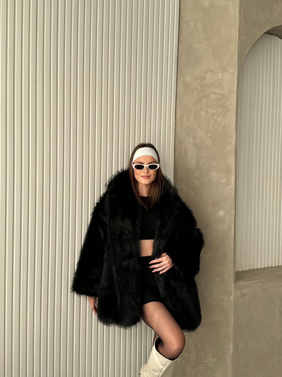 Manteau Fausse Fourrure  –  Intense & Volume Oversize Noir