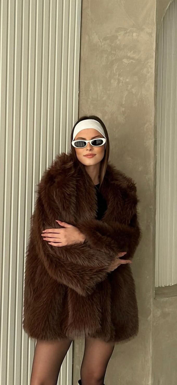 Manteau Fausse Fourrure  –  Intense & Volume Oversize Marron