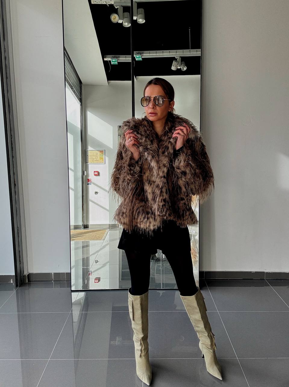 Manteau court Fausse Fourrure  –  Intense & Volume Oversize Leopard marron