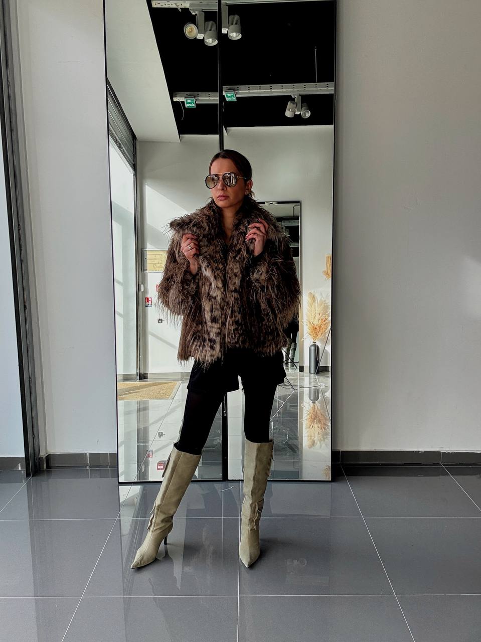 Manteau court Fausse Fourrure  –  Intense & Volume Oversize Leopard marron