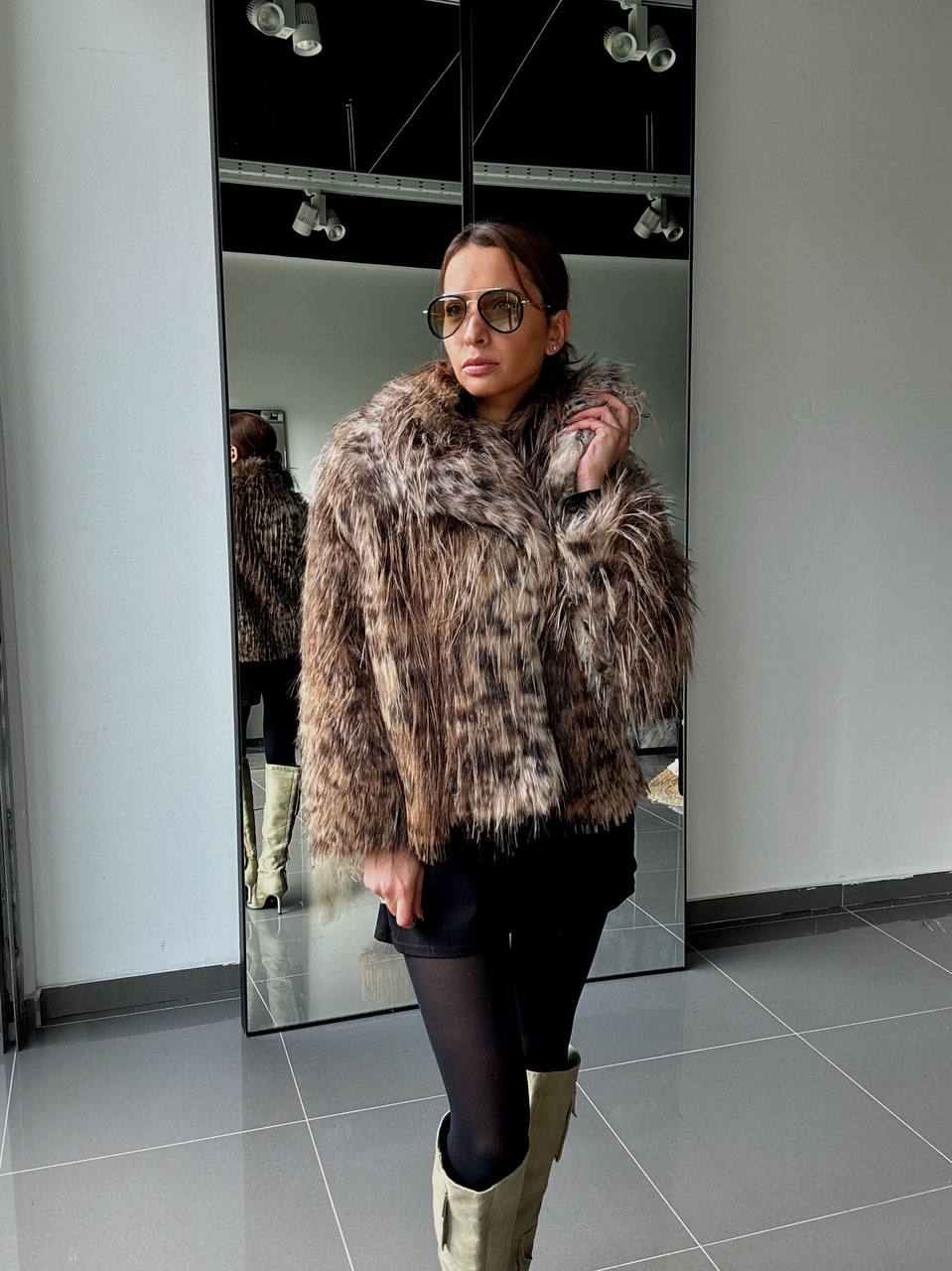 Manteau court Fausse Fourrure  –  Intense & Volume Oversize Leopard marron