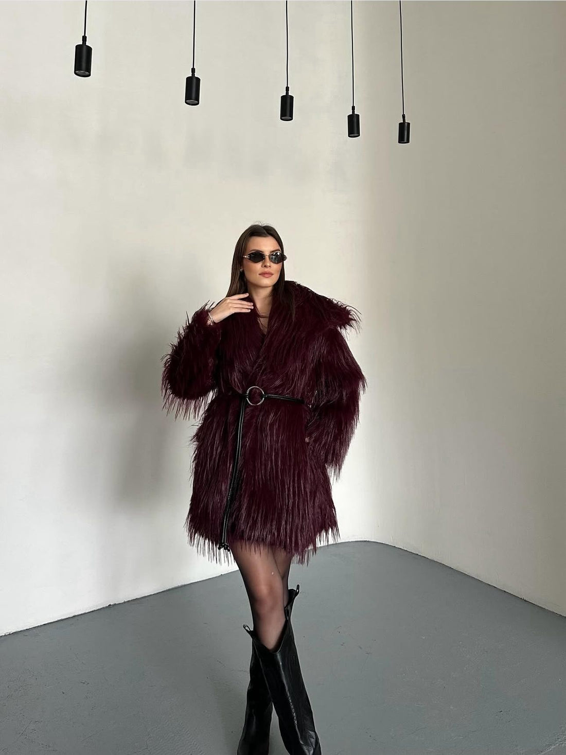 Manteau Fausse Fourrure  –  Intense & Volume Oversize Bordeau