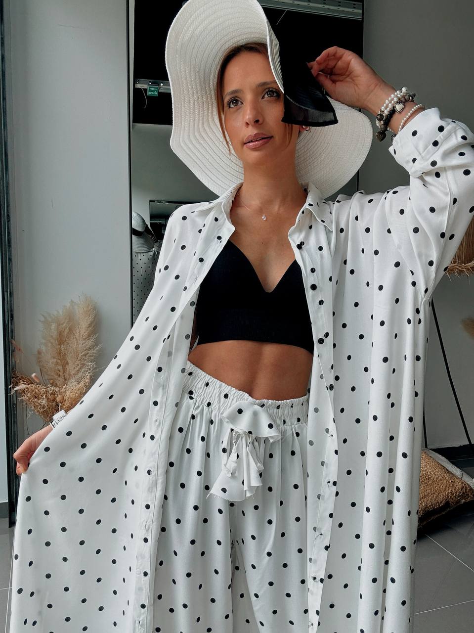 Ensemble Bohème Chic Blanc à Pois – Élégance Fluide & Intemporelle