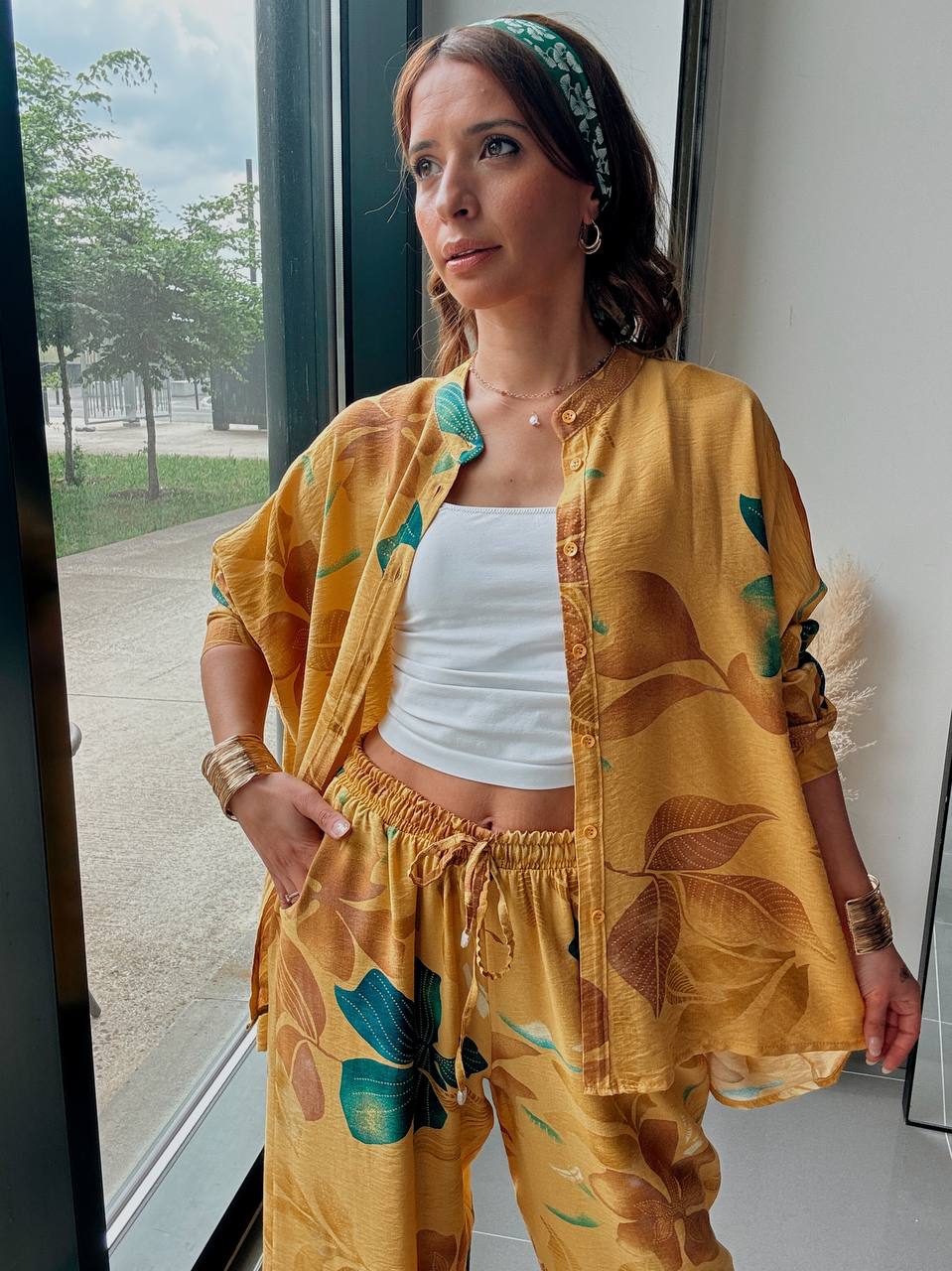 Ensemble chemise & pantalon imprimé – Esprit tropical ensoleillé - Fenomen Paris