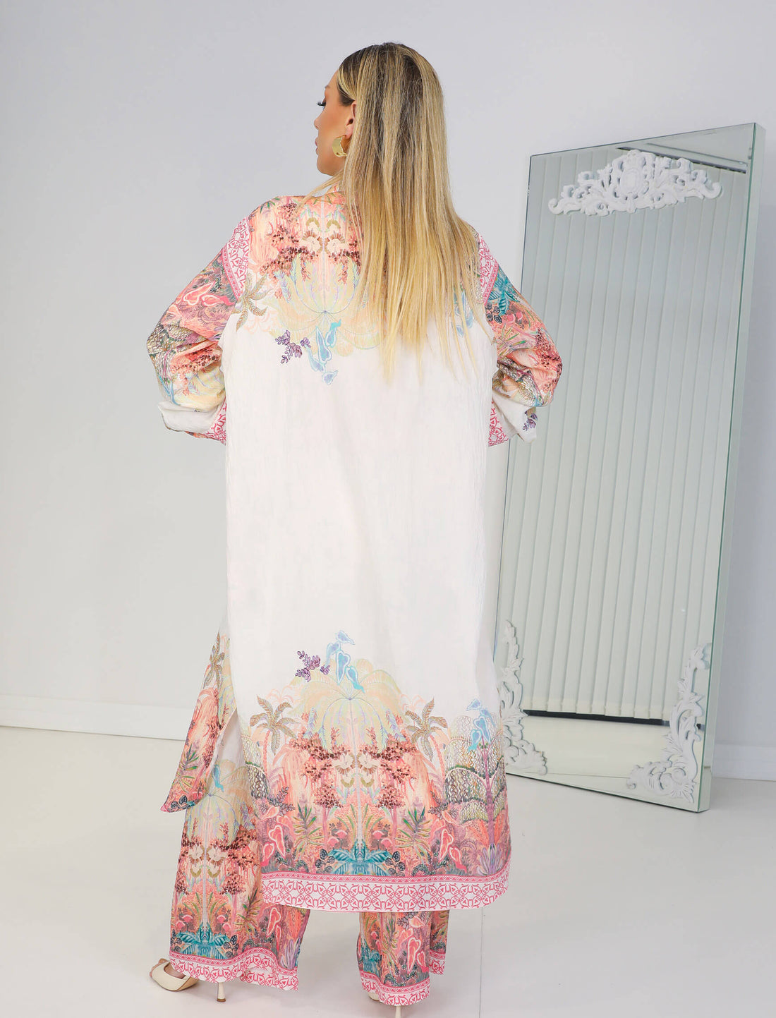Ensemble Chemise Longue & Pantalon Fluide Imprimé Tropical – Rose Multicolore