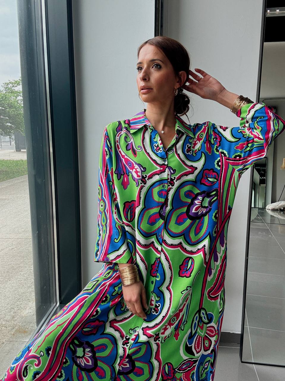 Robe chemise longue imprimée multicolore – Style bohème vibrant - Fenomen Paris