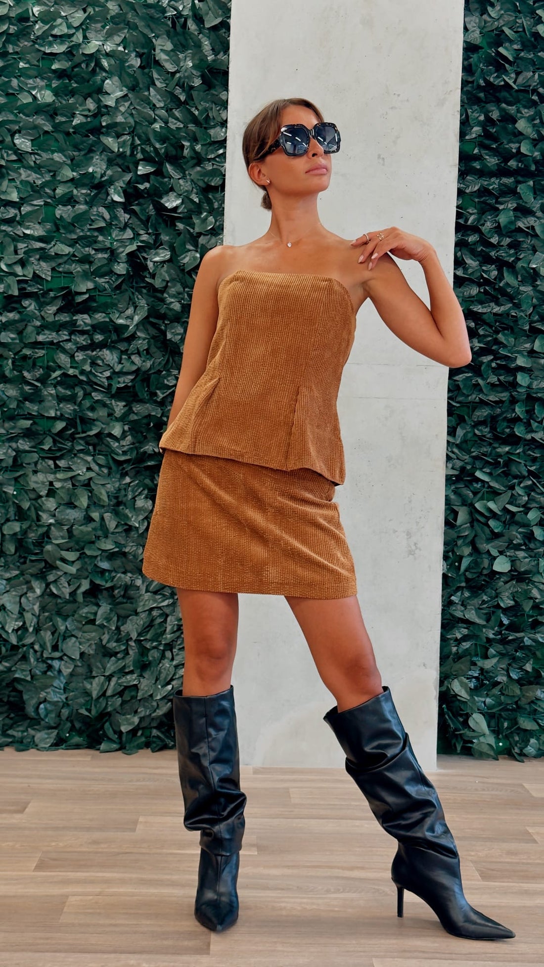 Ensemble Effet Velours Bustier et Mini Jupe Assortie - Fenomen Paris