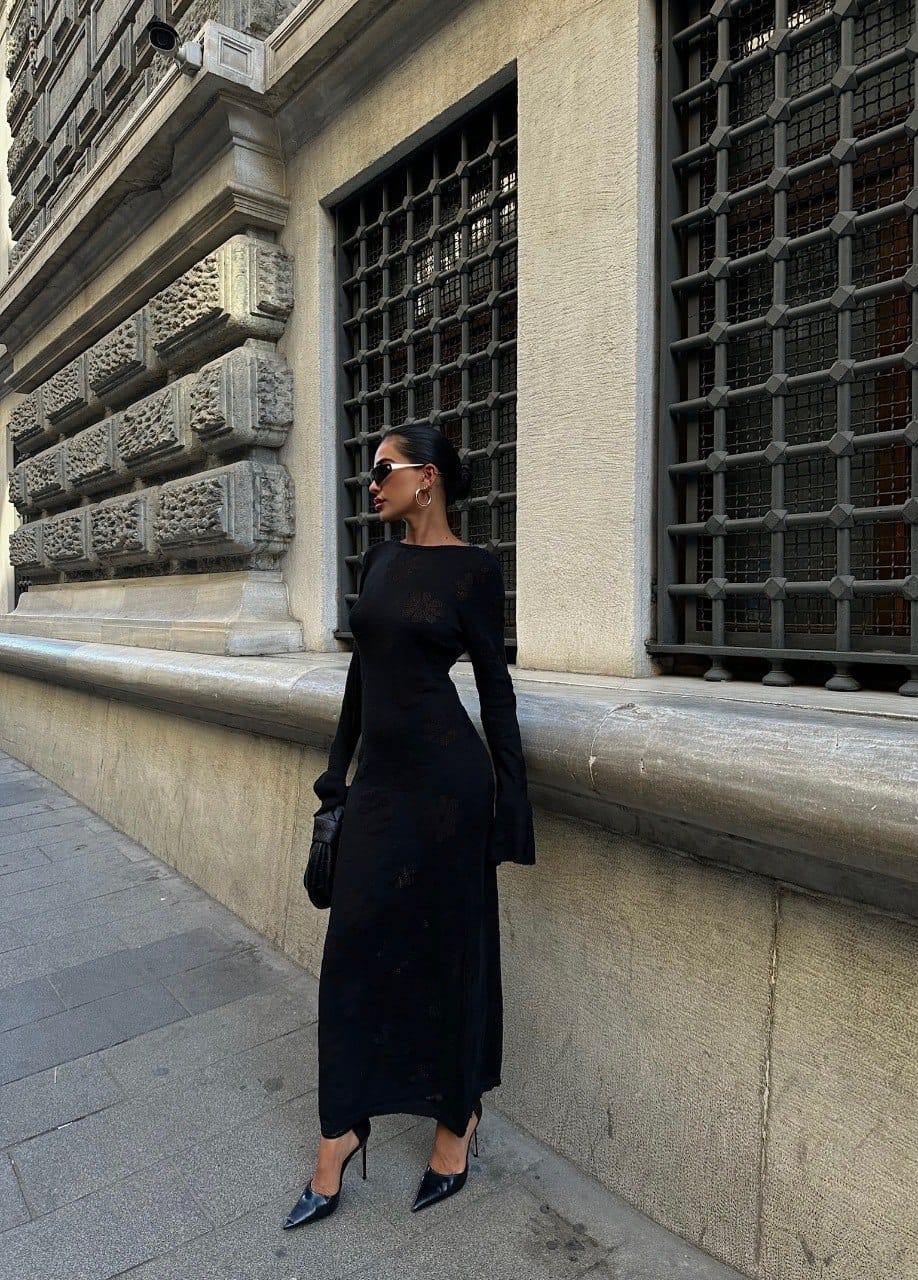 Robe Longue En Maille A Dos Décolleté - Fenomen Paris