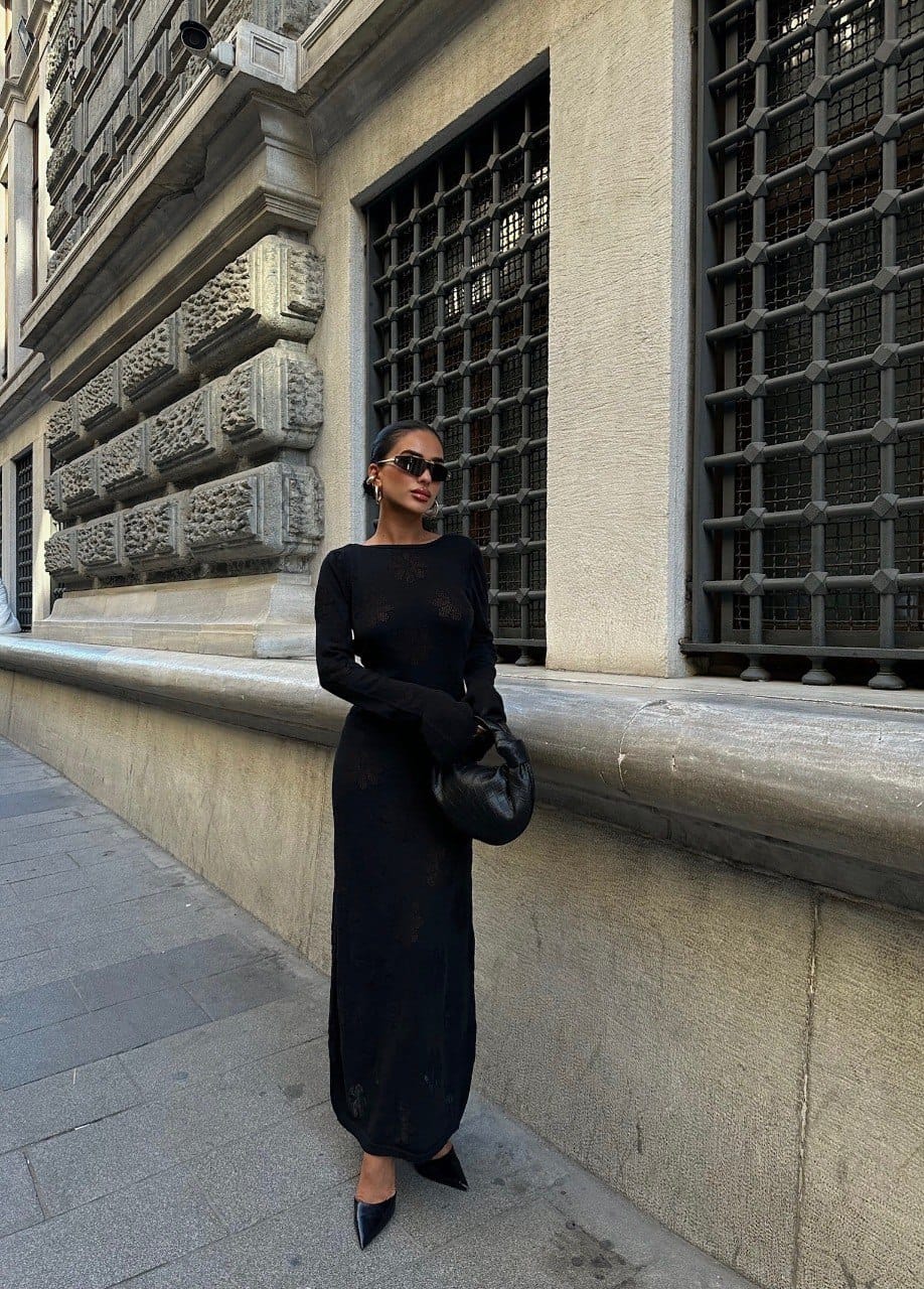 Robe Longue En Maille A Dos Décolleté - Fenomen Paris