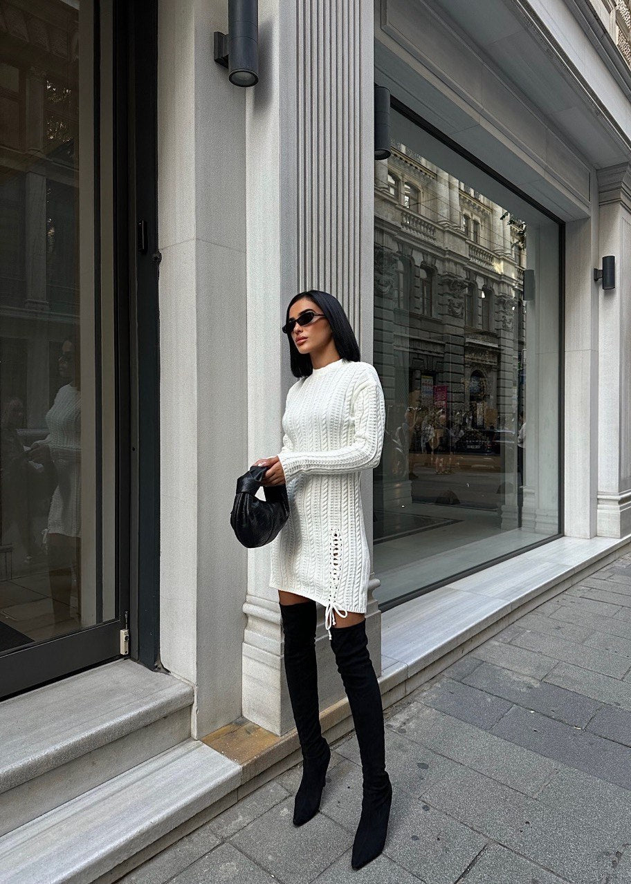 Robe Courte En Maille Manches Longues Avec Cordon de Serrage - Fenomen Paris