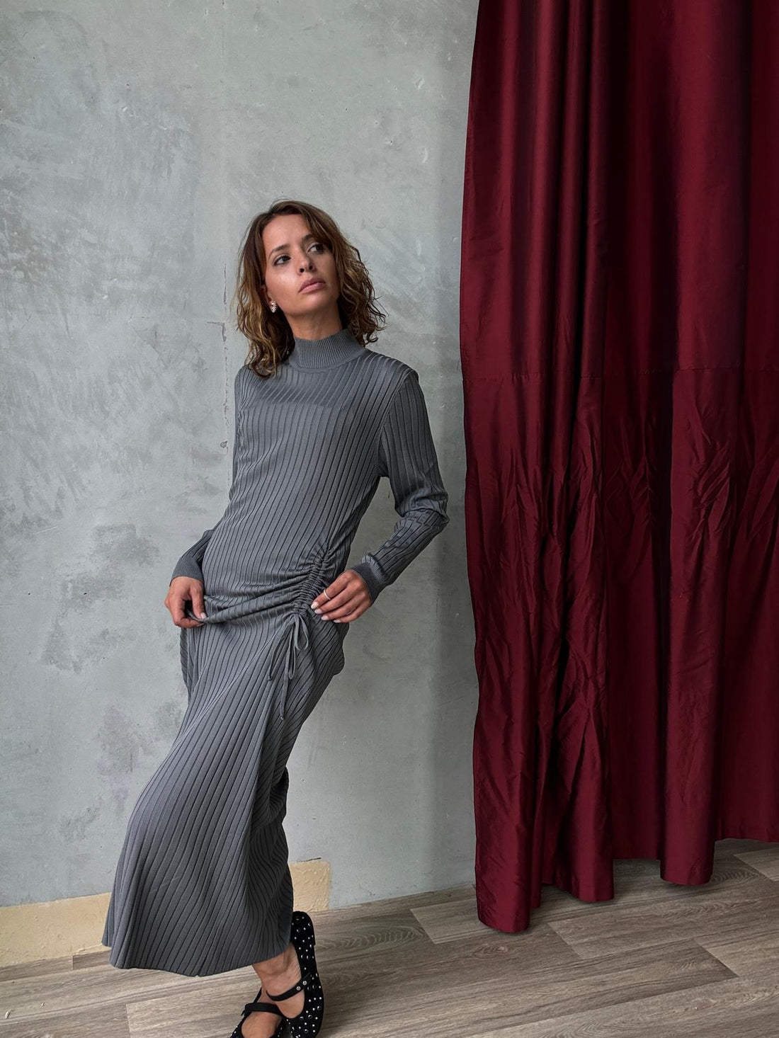 Robe en maille longue avec manches longues et col montant - Fenomen Paris