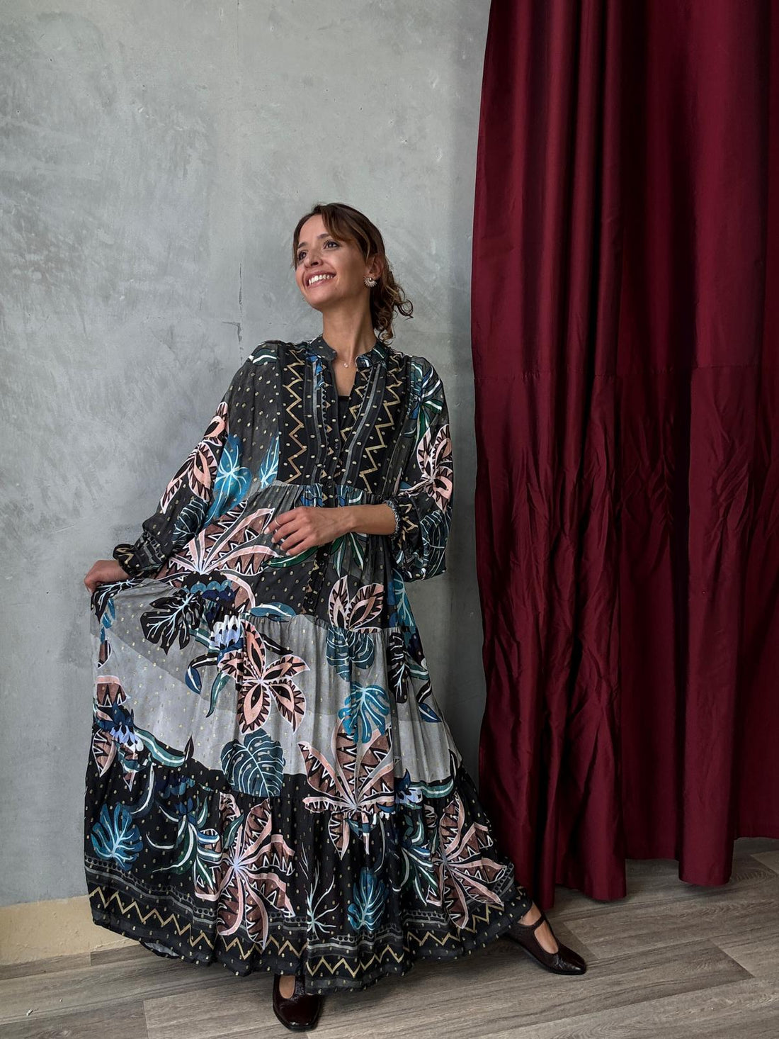 Robe Longue Fluide à Imprimés Tropicaux – Avec Viscose