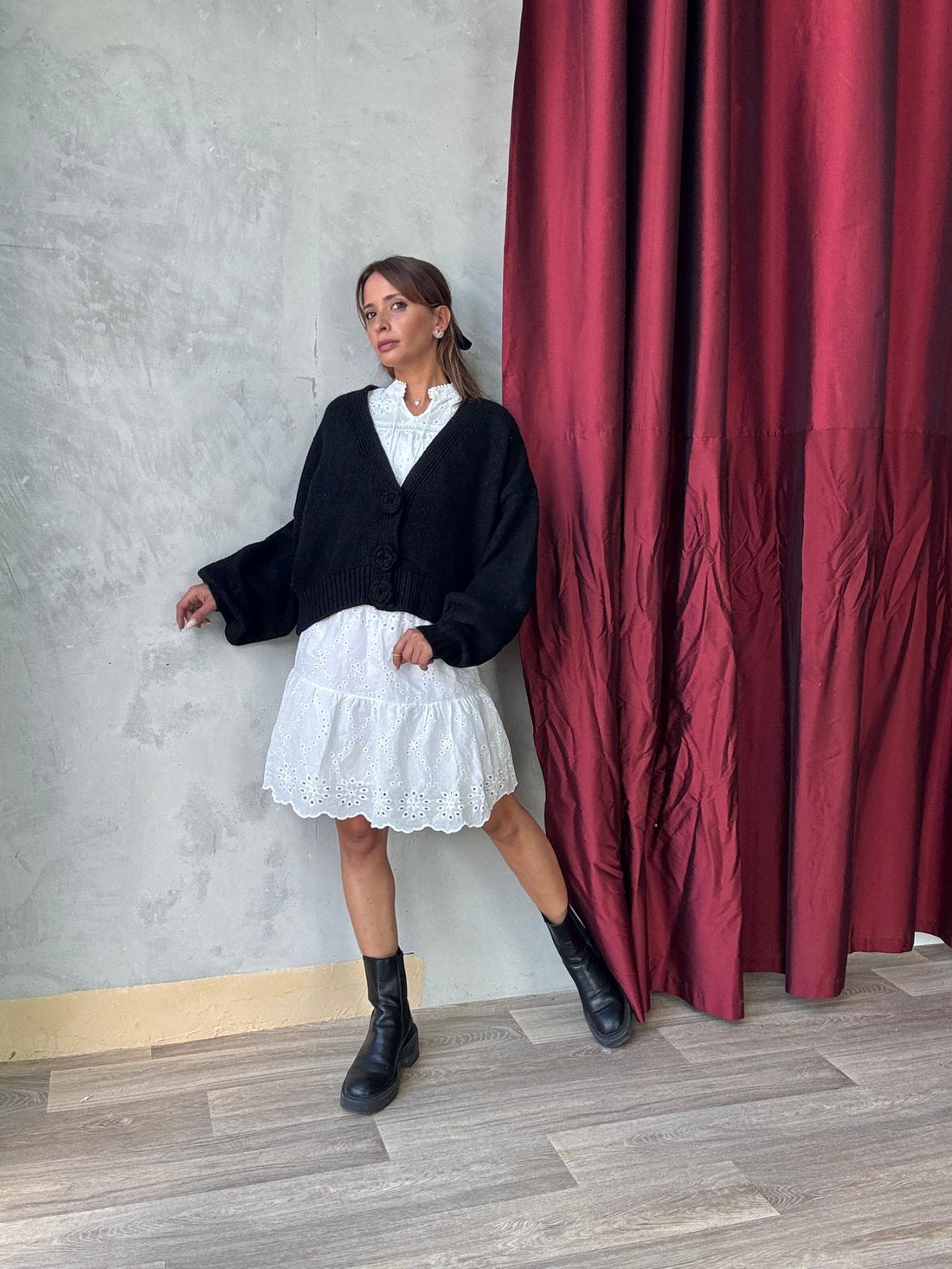 Gilet en maille ample avec boutons à motifs fleurs