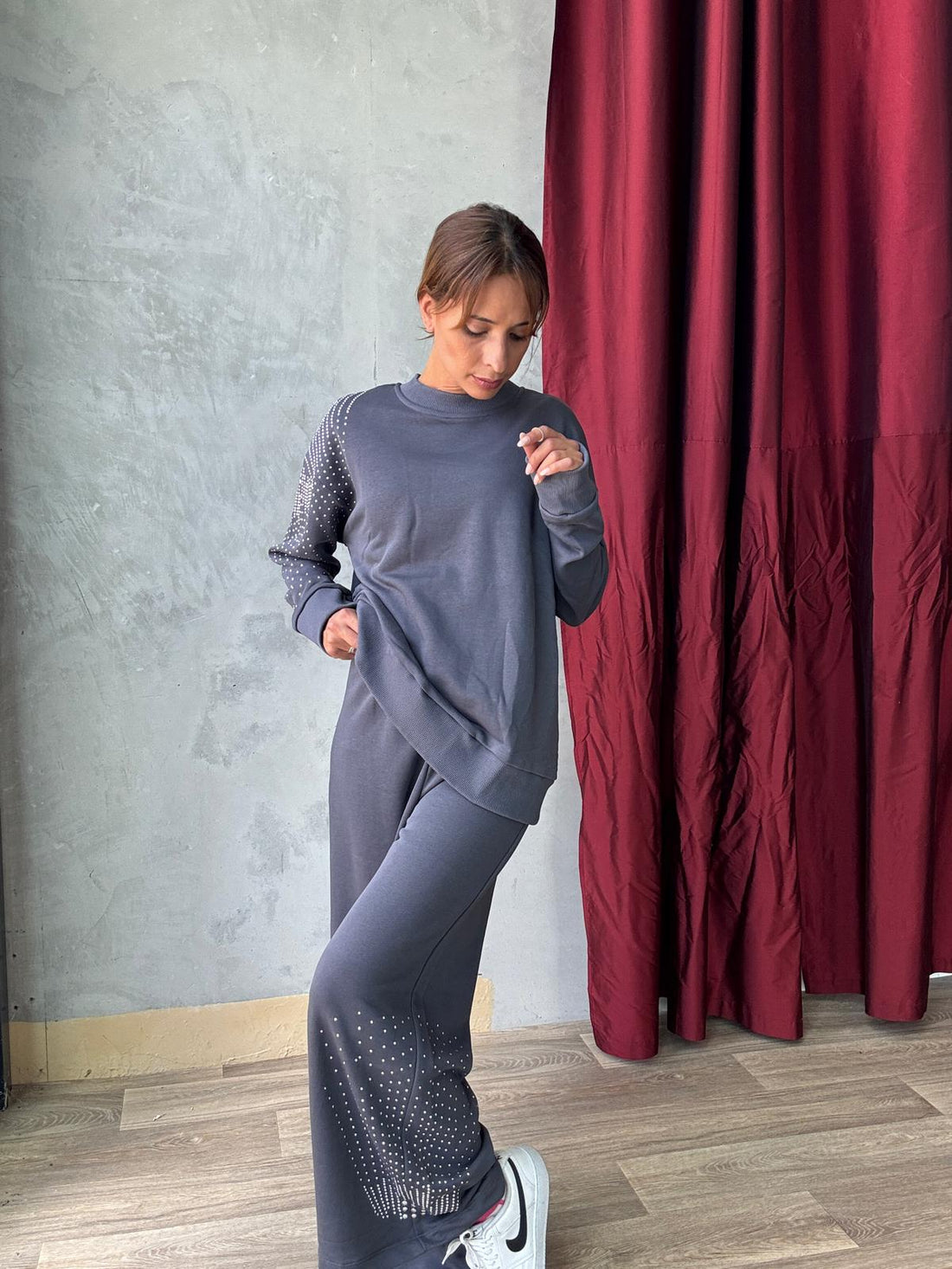 Ensemble sweat manches longues avec pantalon large strasses - Fenomen Paris