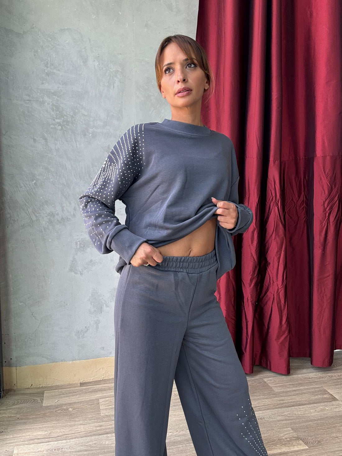 Ensemble sweat manches longues avec pantalon large strasses - Fenomen Paris