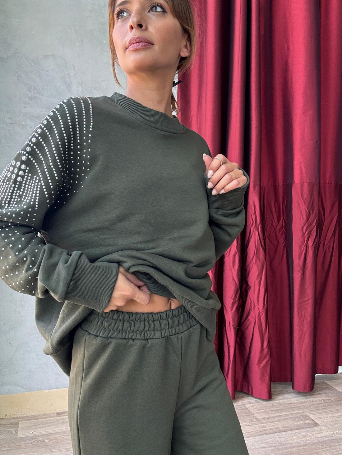 Ensemble sweat manches longues avec pantalon large strasses - Fenomen Paris