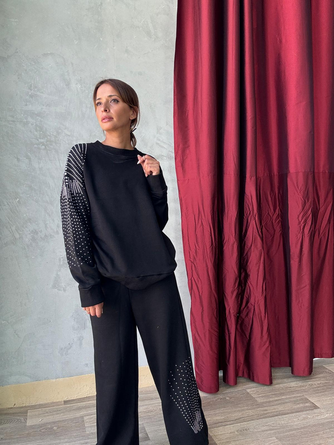 Ensemble sweat manches longues avec pantalon large strasses - Fenomen Paris