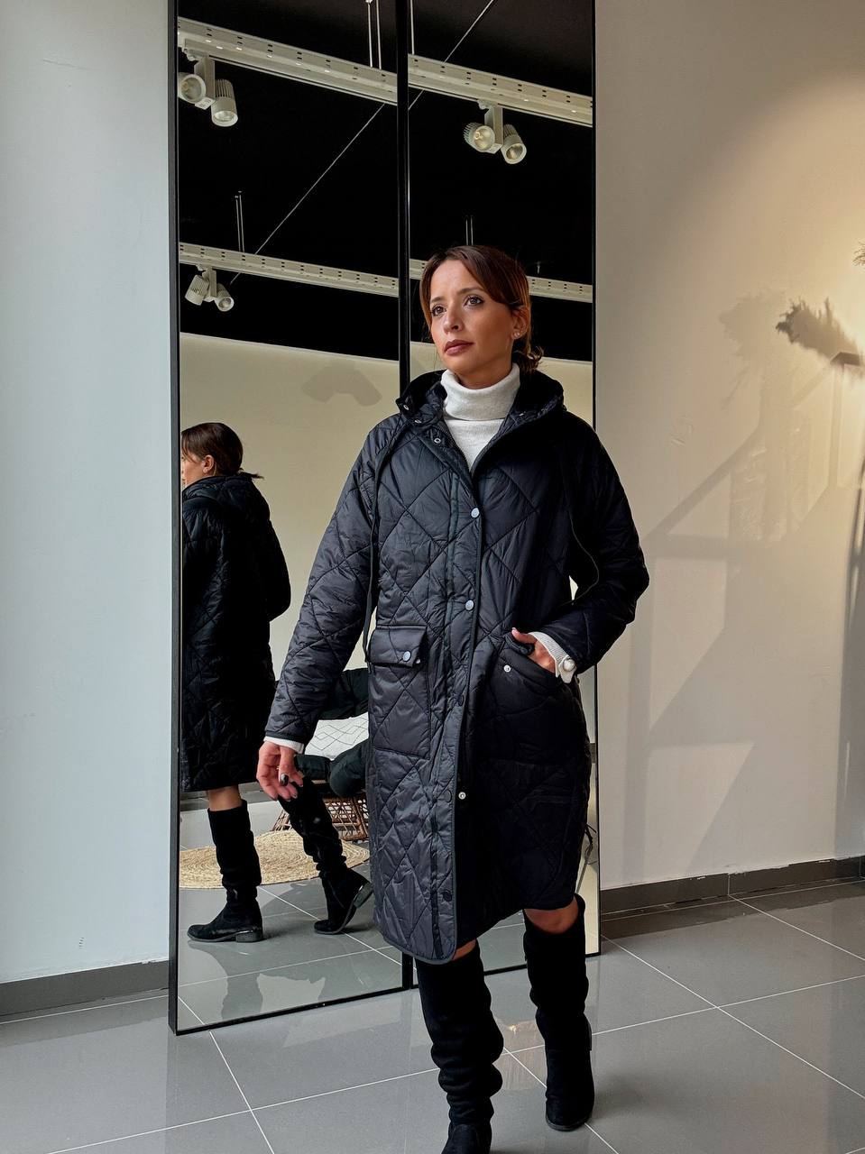 Long Manteaux Matelassé Avec Capuche Et Poches - Fenomen Paris