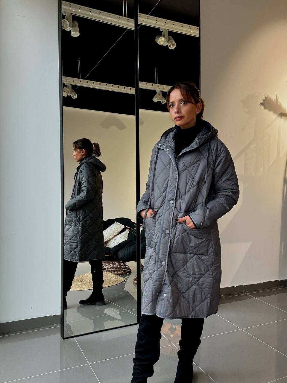 Long Manteaux Matelassé Avec Capuche Et Poches - Fenomen Paris