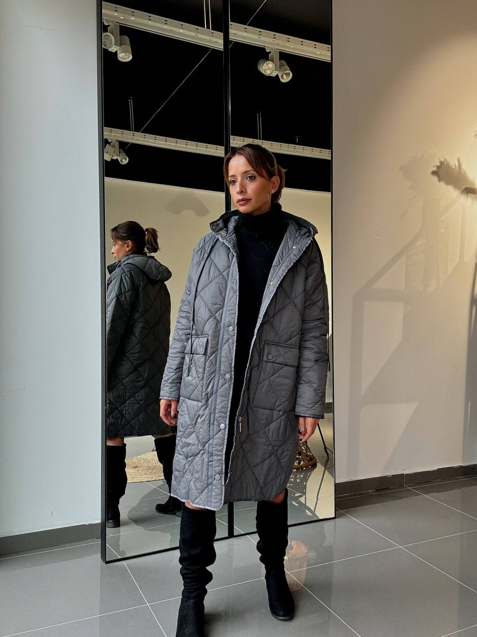 Long Manteaux Matelassé Avec Capuche Et Poches - Fenomen Paris