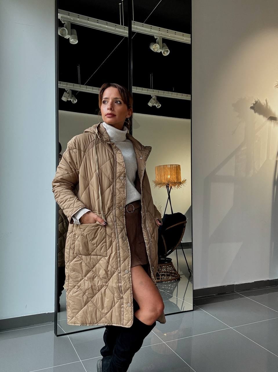 Long Manteaux Matelassé Avec Capuche Et Poches - Fenomen Paris