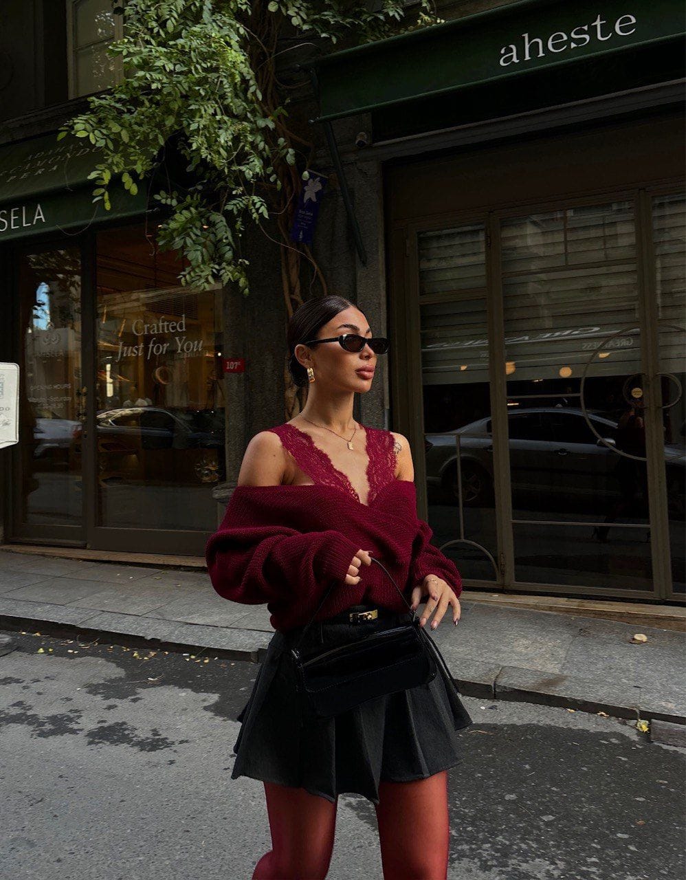 Pull En Maille Décolleté En Dentelle Assortie - Fenomen Paris