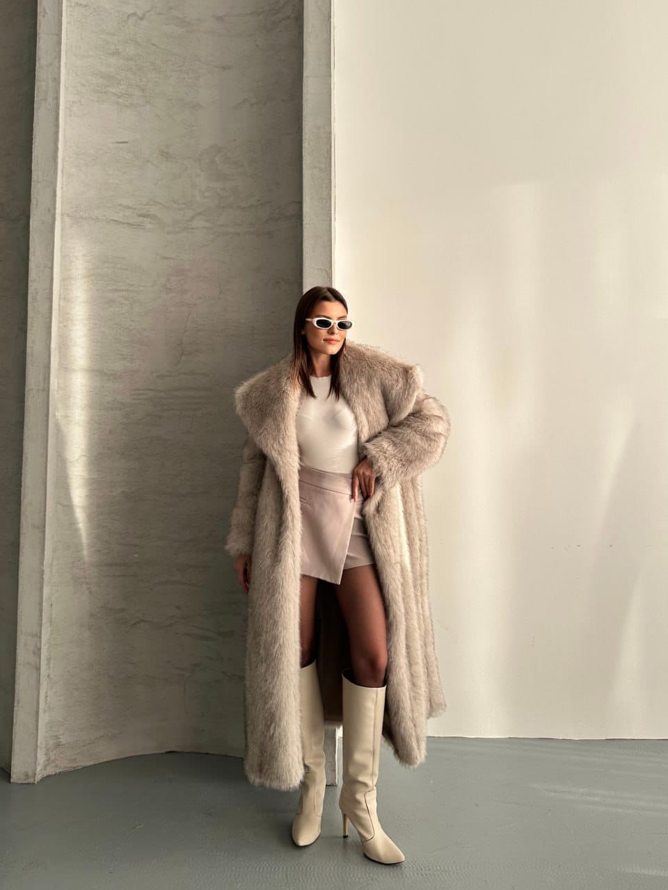 Manteau Long Effet Fourrure –  Intense & Volume Oversize