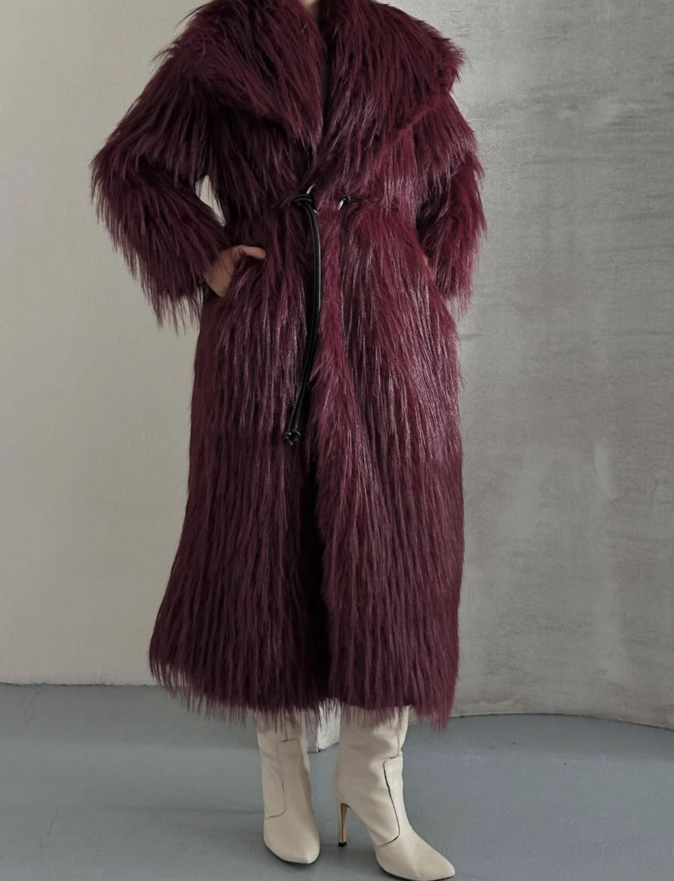 Manteau Long en Fausse Fourrure –Oversize - Bordeaux