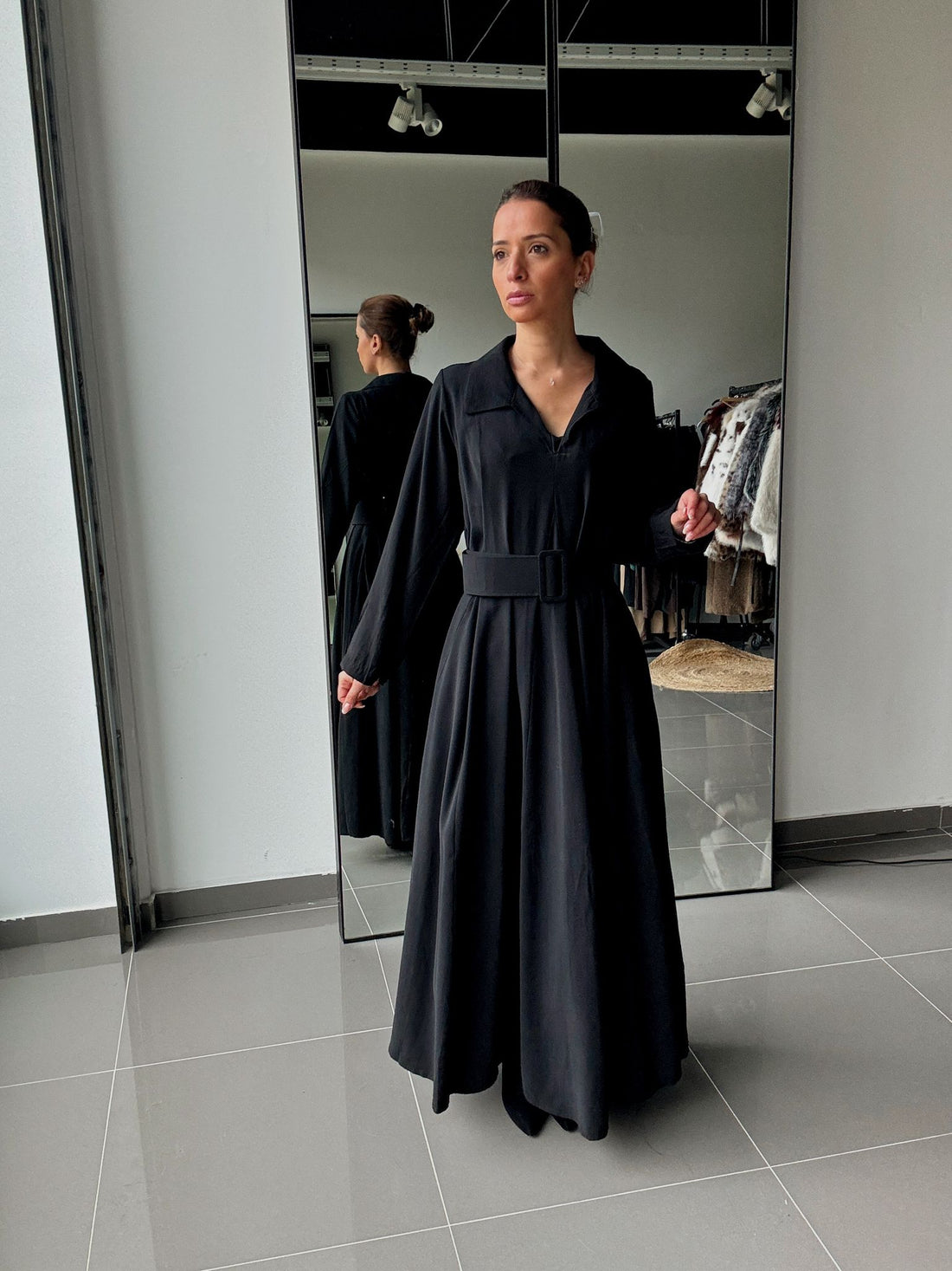 Robe Longue Prune ou Noire Avec Ceinture