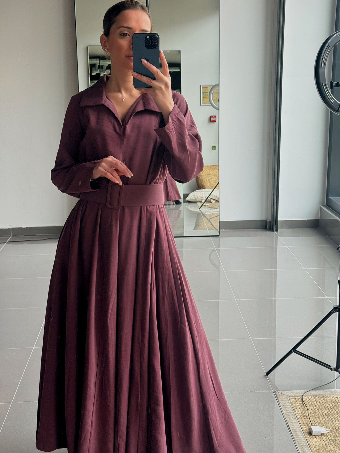 Robe Longue Prune ou Noire Avec Ceinture