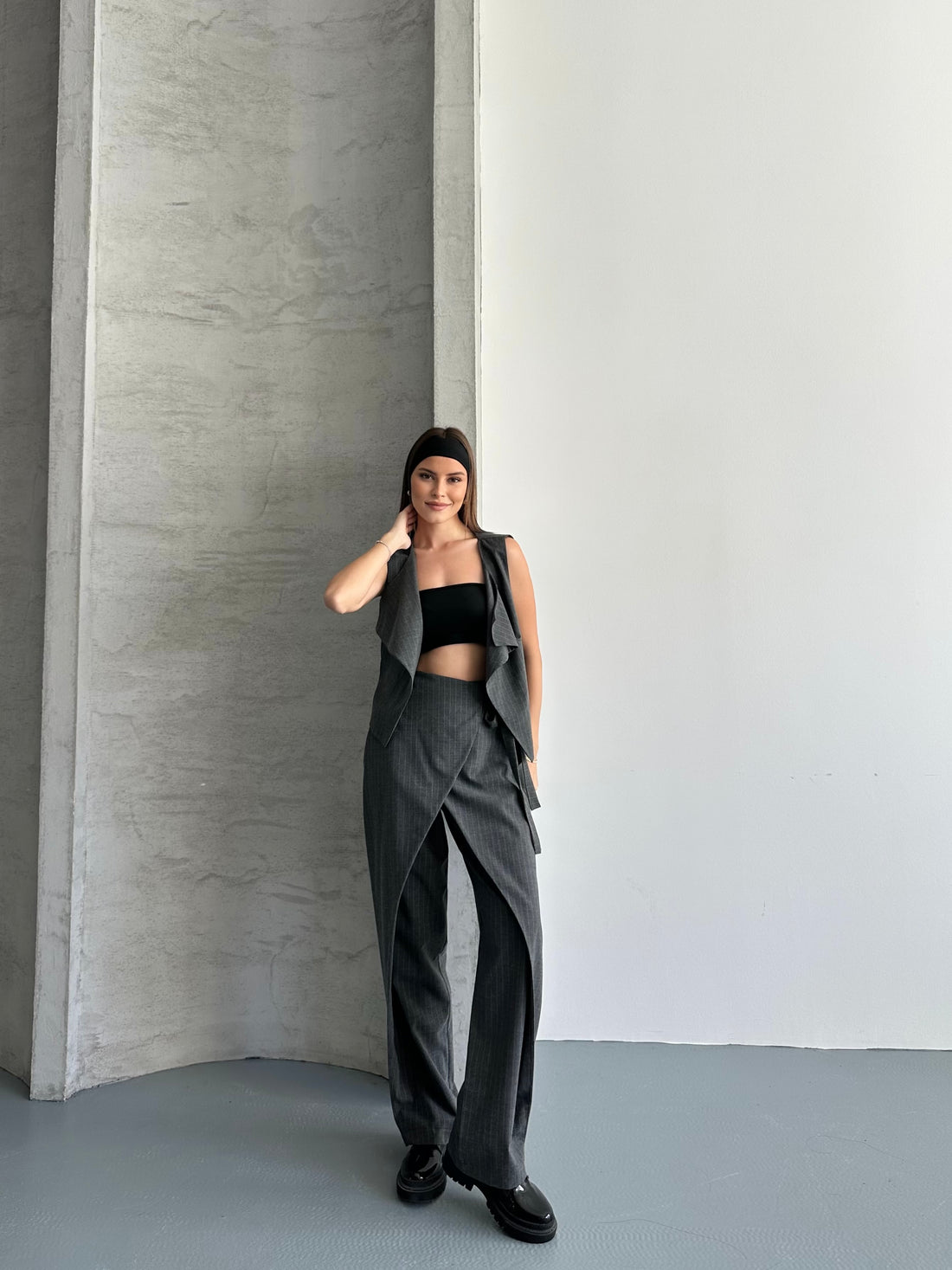Ensemble Pantalon & Top Asymétrique – Coupe Tailleur Modernisée - Fenomen Paris