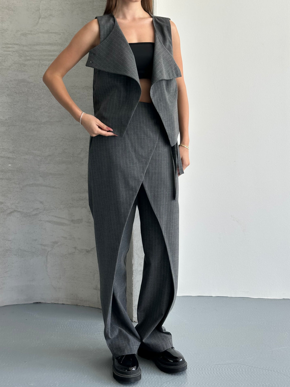 Ensemble Pantalon & Top Asymétrique – Coupe Tailleur Modernisée - Fenomen Paris