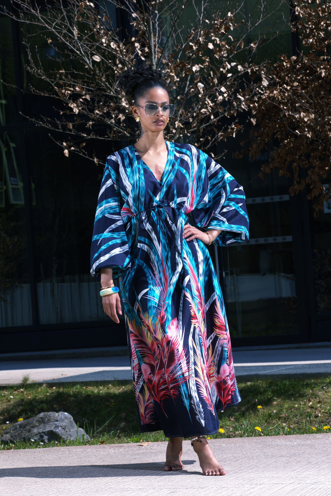 Robe longue kimono à imprimé tropical bleu et corail - AEL001-000-BL - Fenomen Paris