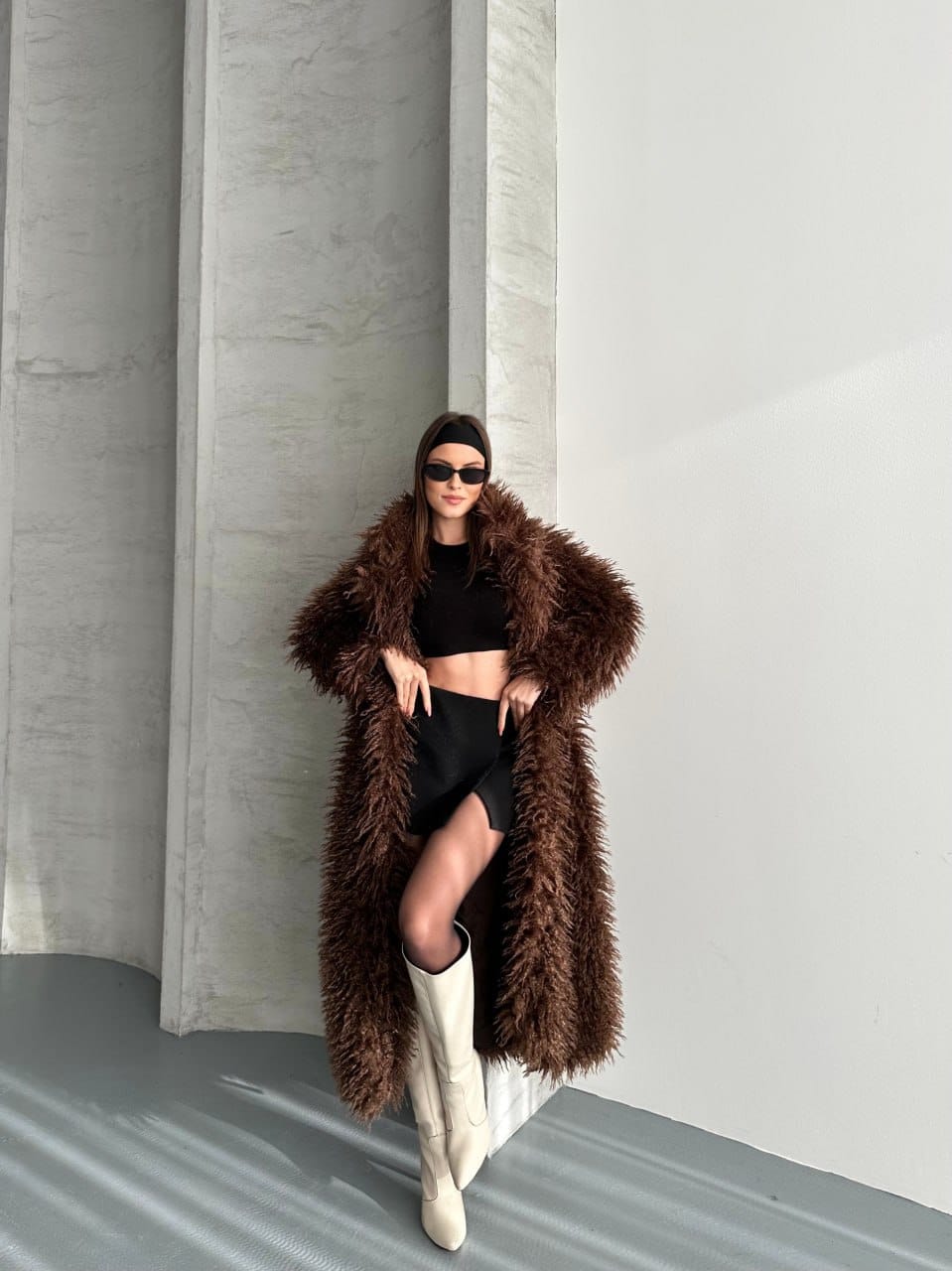 Manteau Long Effet Fourrure –  Intense & Volume Oversize