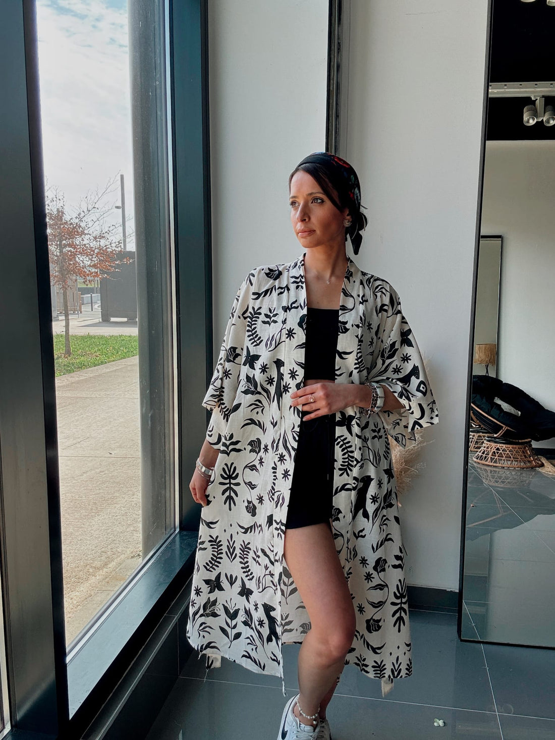 Kimono long imprimé noir & écru – Élégance bohème - Fenomen Paris