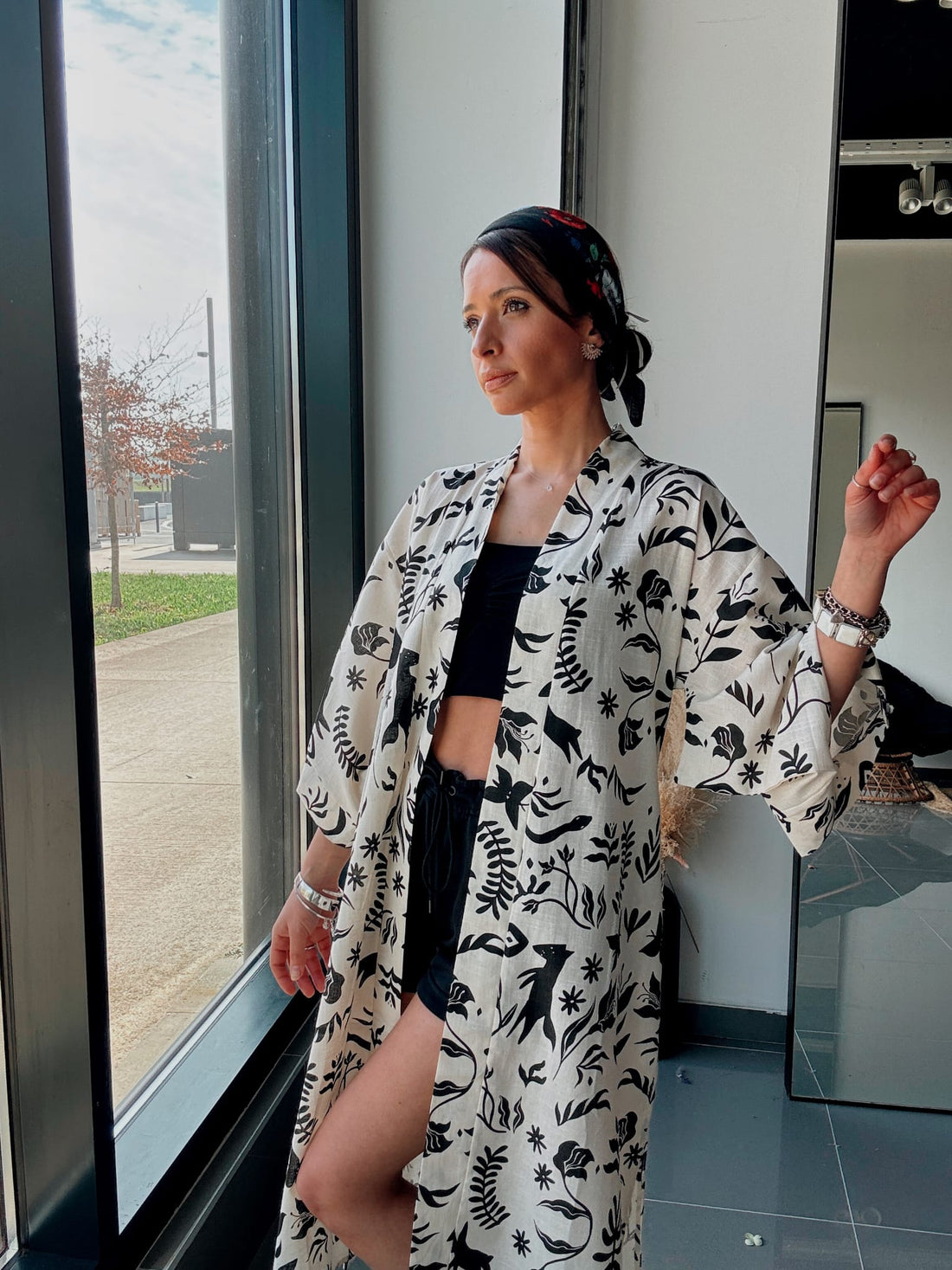 Kimono long imprimé noir & écru – Élégance bohème - Fenomen Paris