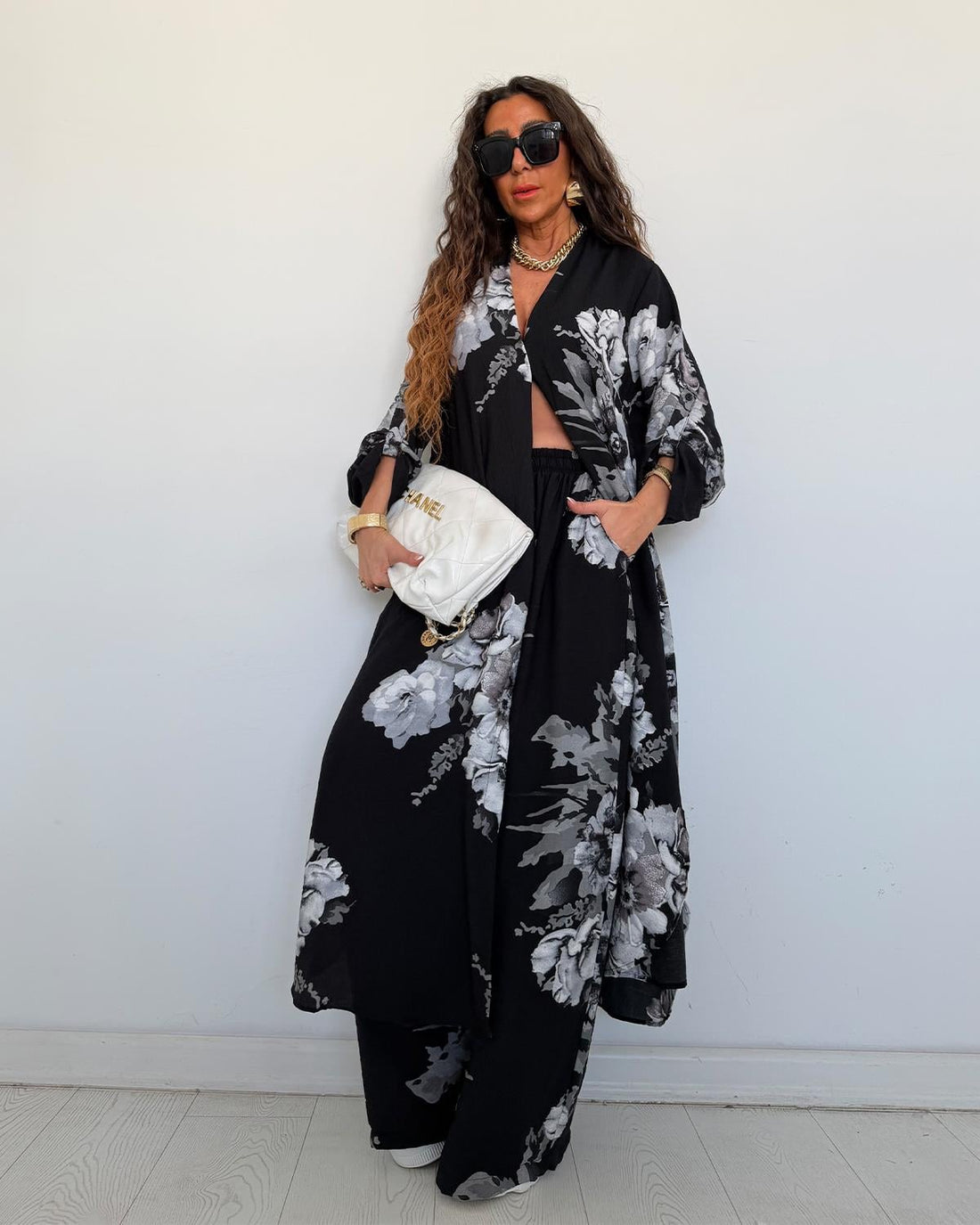 Ensemble chemise longue & pantalon fleuri – Noir - Fenomen Paris