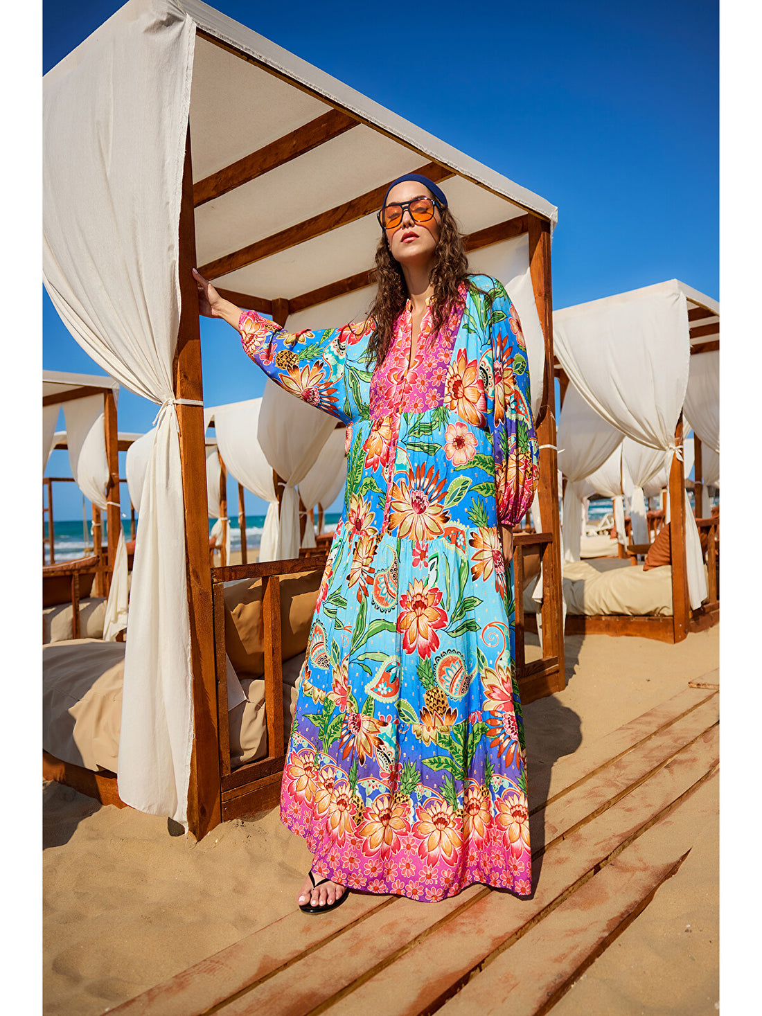 Robe Longue Tropicale – L'éclat de l'été en une seule pièce