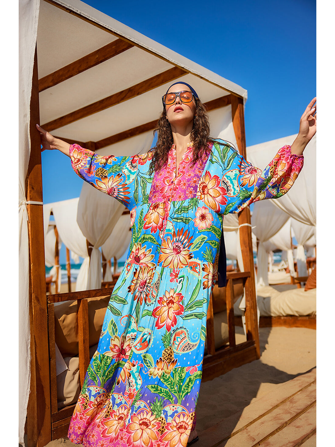 Robe Longue Tropicale – L'éclat de l'été en une seule pièce