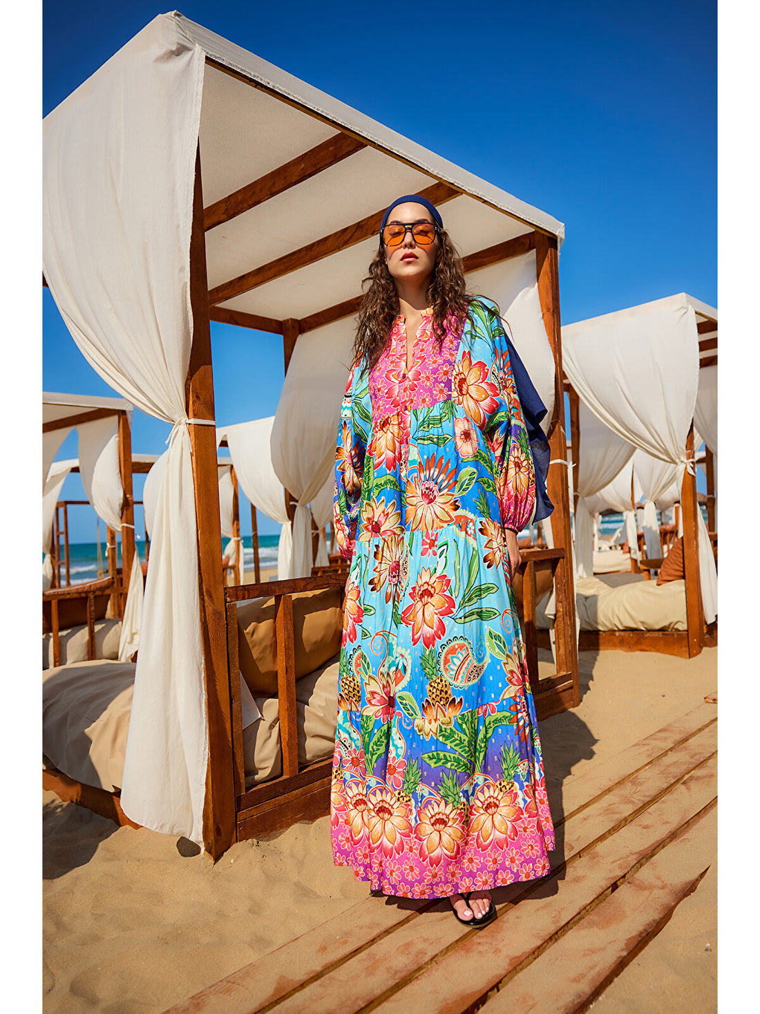 Robe Longue Tropicale – L'éclat de l'été en une seule pièce