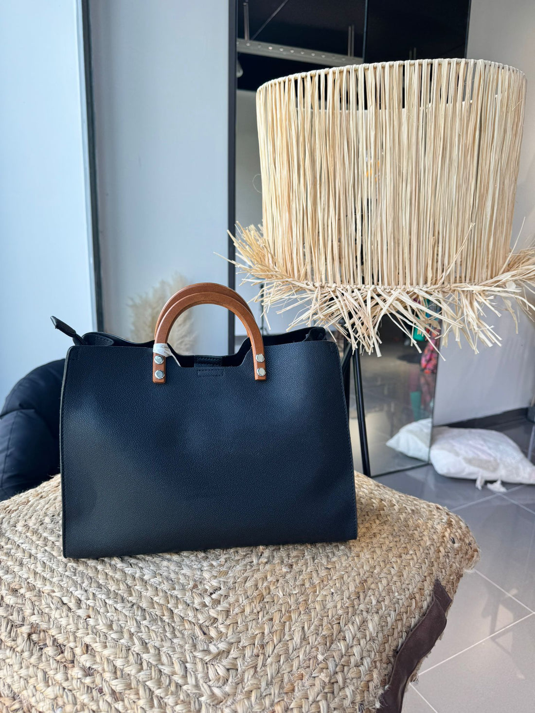 Sac cabas noir à anses rondes effet bois