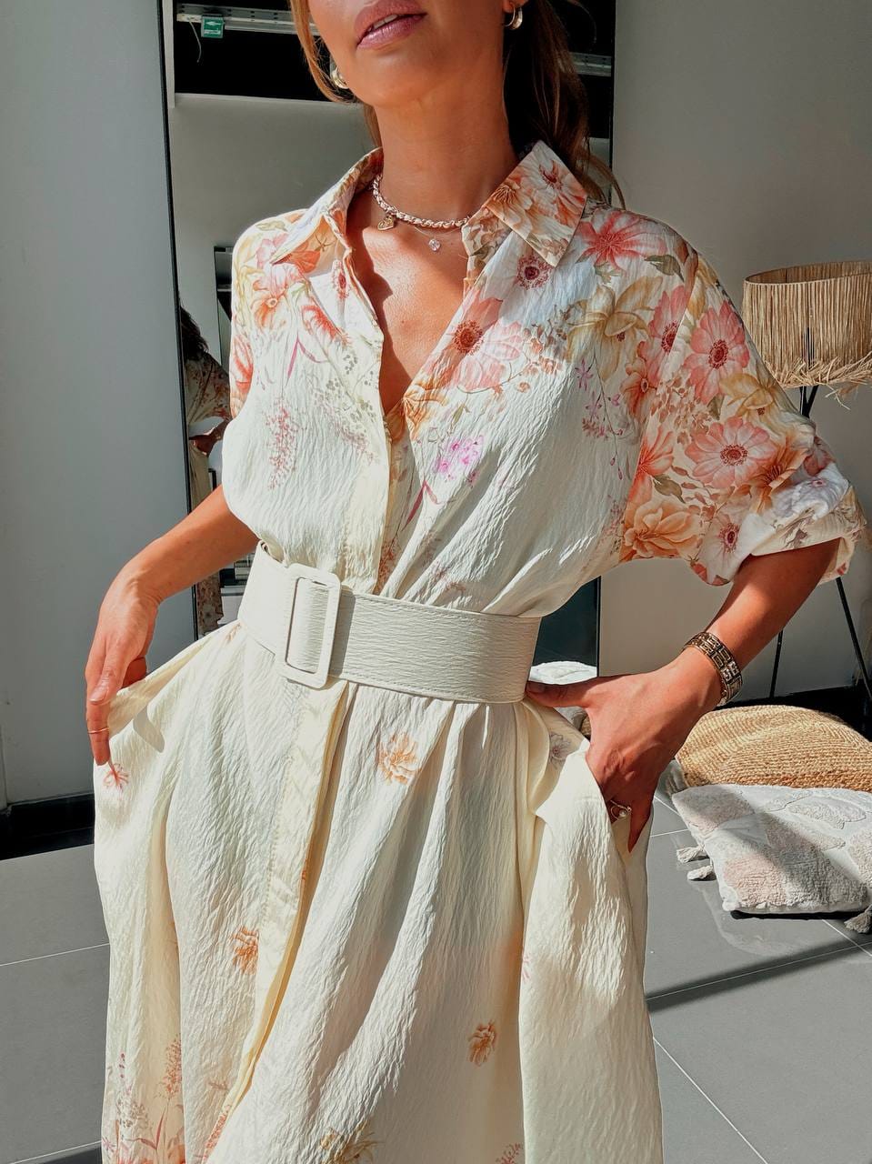 Robe Chemise Longue Fleurie avec Ceinture – Douceur & Élégance